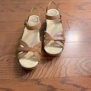 NWOT Dansko Sandals